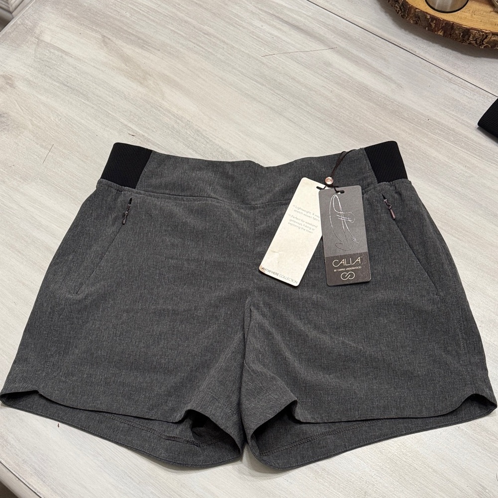 NWT Gray Calia Anywhere Midrise 5” Short